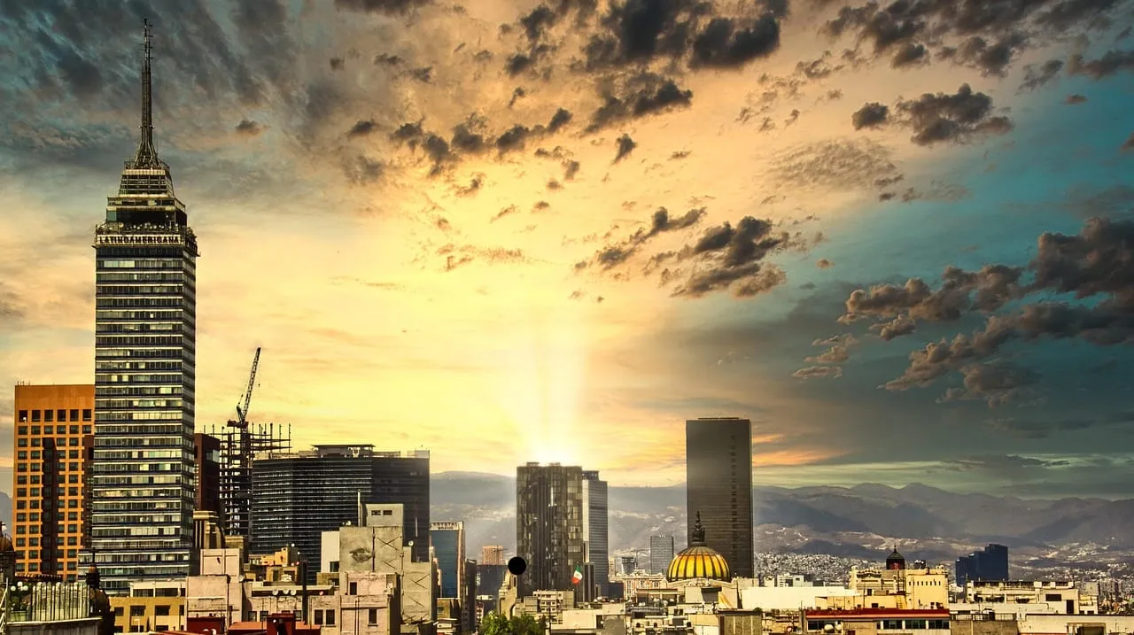La Torre Latinoamericana et le centre-ville au coucher du soleil
