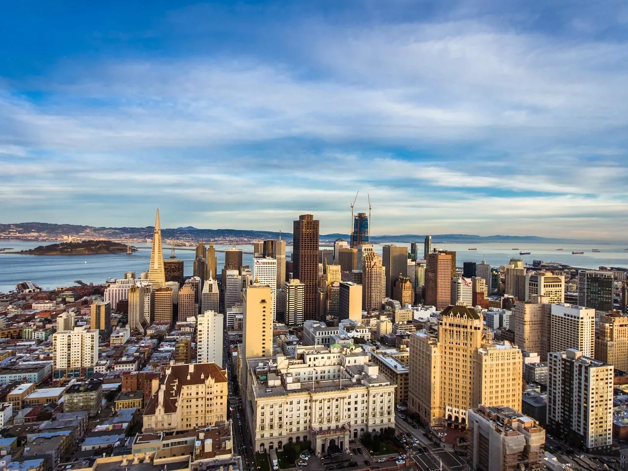 Le centre de San Francisco vu d’en haut, avec la Transamerica Pyramid