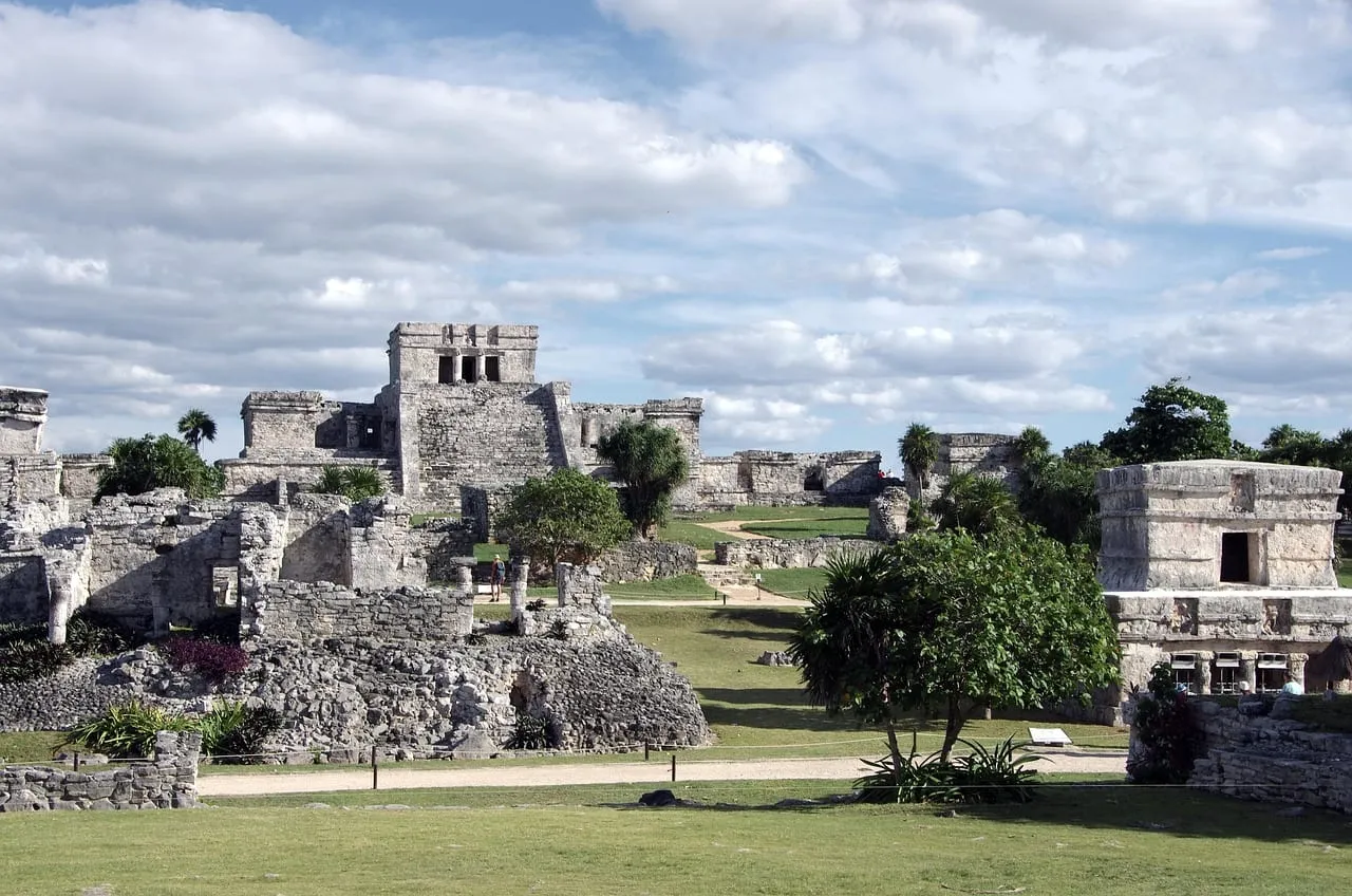 El Castillo et les ruines fortifiées de Tulum